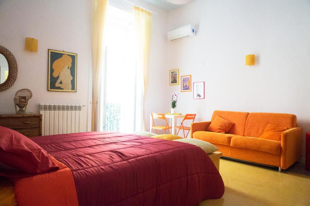 Viky'S Home B&B Napels Buitenkant foto